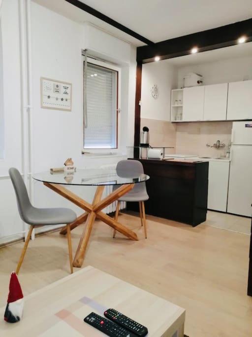 Apartamento Dorcol Hideaway Belgrado Exterior foto